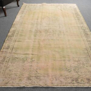 5.7 ft. x 9.3 ft. Vintage Turkish Rug TR43677 Image 1