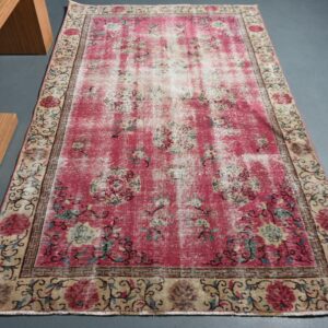4.9 ft. x 8 ft. Vintage Turkish Rug TR43857 Image 1