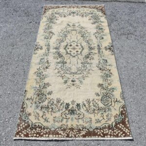 3.1 ft. x 6.9 ft. Vintage Turkish Rug TR43897 Image 1