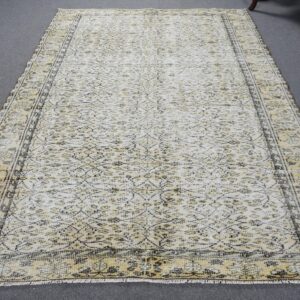 5.7 ft. x 8.7 ft. Vintage Turkish Rug TR44087 Image 1