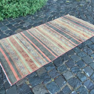 2.8 ft. x 5.4 ft. Vintage Kilim Rug TR61182 Image 1