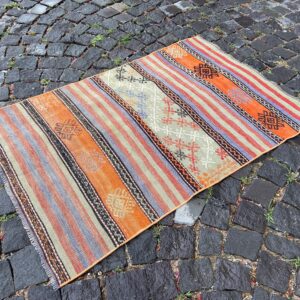 2.6 ft. x 3.9 ft. Vintage Kilim Rug TR61302 Image 1