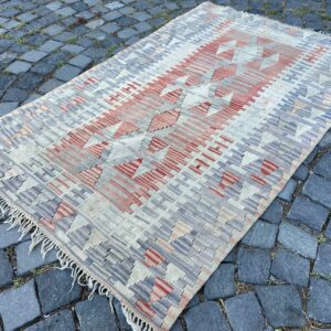 3.3 ft. x 5.5 ft. Vintage Kilim Rug TR61312 Image 1
