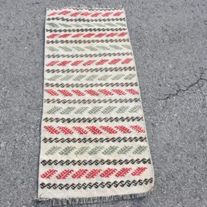 1.8 ft. x 4.1 ft. Vintage Kilim Rug TR61972 Image 1