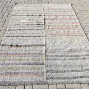 5.2 ft. x 7.6 ft. Vintage Kilim Rug TR62002 Image 1
