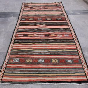 4.1 ft. x 8.9 ft. Vintage Kilim Rug TR62012 Image 1
