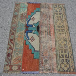 2.8 ft. x 3.6 ft. Vintage Patchwork Rug TR22964 Image 1