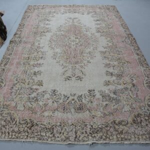 5.8 ft. x 9.5 ft. Vintage Turkish Rug TR44687 Image 1