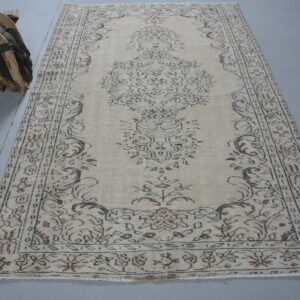 5.3 ft. x 8.6 ft. Vintage Turkish Rug TR44697 Image 1