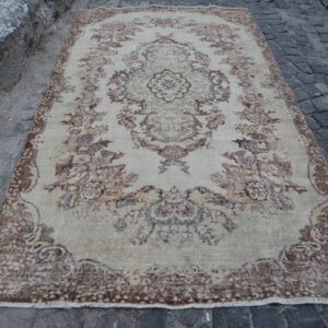 5 ft. x 9 ft. Vintage Turkish Rug TR44717 Image 1