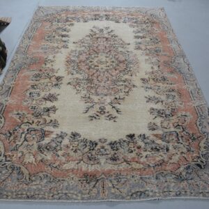 5.6 ft. x 8.8 ft. Vintage Turkish Rug TR44847 Image 1