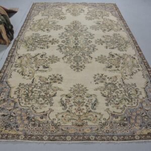 5.5 ft. x 9.7 ft. Vintage Turkish Rug TR44917 Image 1