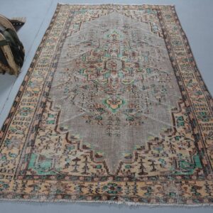 5.2 ft. x 8.9 ft. Vintage Turkish Rug TR44997 Image 1