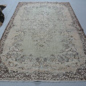 5.5 ft. x 8.9 ft. Vintage Turkish Rug TR45017 Image 1
