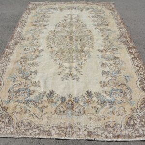5.9 ft. x 9.8 ft. Vintage Turkish Rug TR45617 Image 1