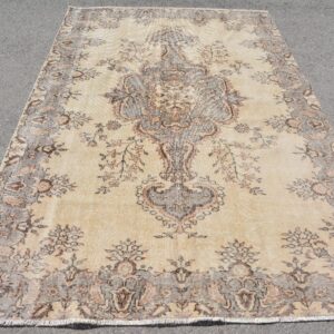 5.8 ft. x 9.3 ft. Vintage Turkish Rug TR45627 Image 1