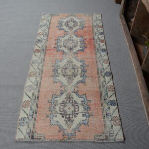 2.6 ft. x 5.9 ft. Vintage Turkish Rug TR45697 Image 1