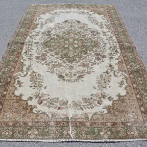 5.3 ft. x 8.4 ft. Vintage Turkish Rug TR45797 Image 1