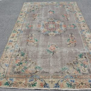 5.2 ft. x 8.5 ft. Vintage Turkish Rug TR45957 Image 1