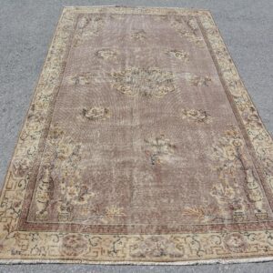 5 ft. x 8.9 ft. Vintage Turkish Rug TR46097 Image 1