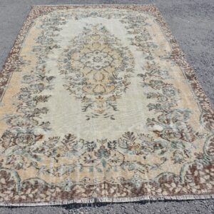 5.8 ft. x 9.5 ft. Vintage Turkish Rug TR47027 Image 1