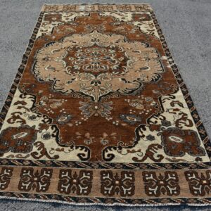 5 ft. x 9.5 ft. Vintage Turkish Rug TR47207 Image 1