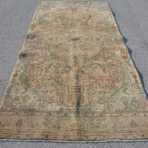 4.5 ft. x 9.3 ft. Vintage Turkish Rug TR47327 Image 1