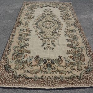 5.2 ft. x 9.7 ft. Vintage Turkish Rug TR47517 Image 1