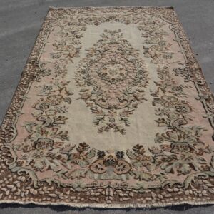 5.5 ft. x 8.6 ft. Vintage Turkish Rug TR47657 Image 1