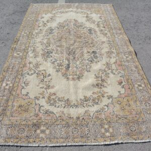 5.2 ft. x 9.1 ft. Vintage Turkish Rug TR48027 Image 1