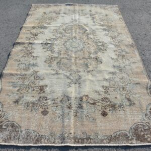 5.1 ft. x 8.4 ft. Vintage Turkish Rug TR48797 Image 1