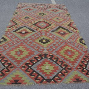 5.5 ft. x 10 ft. Vintage Kilim Rug TR62362 Image 1